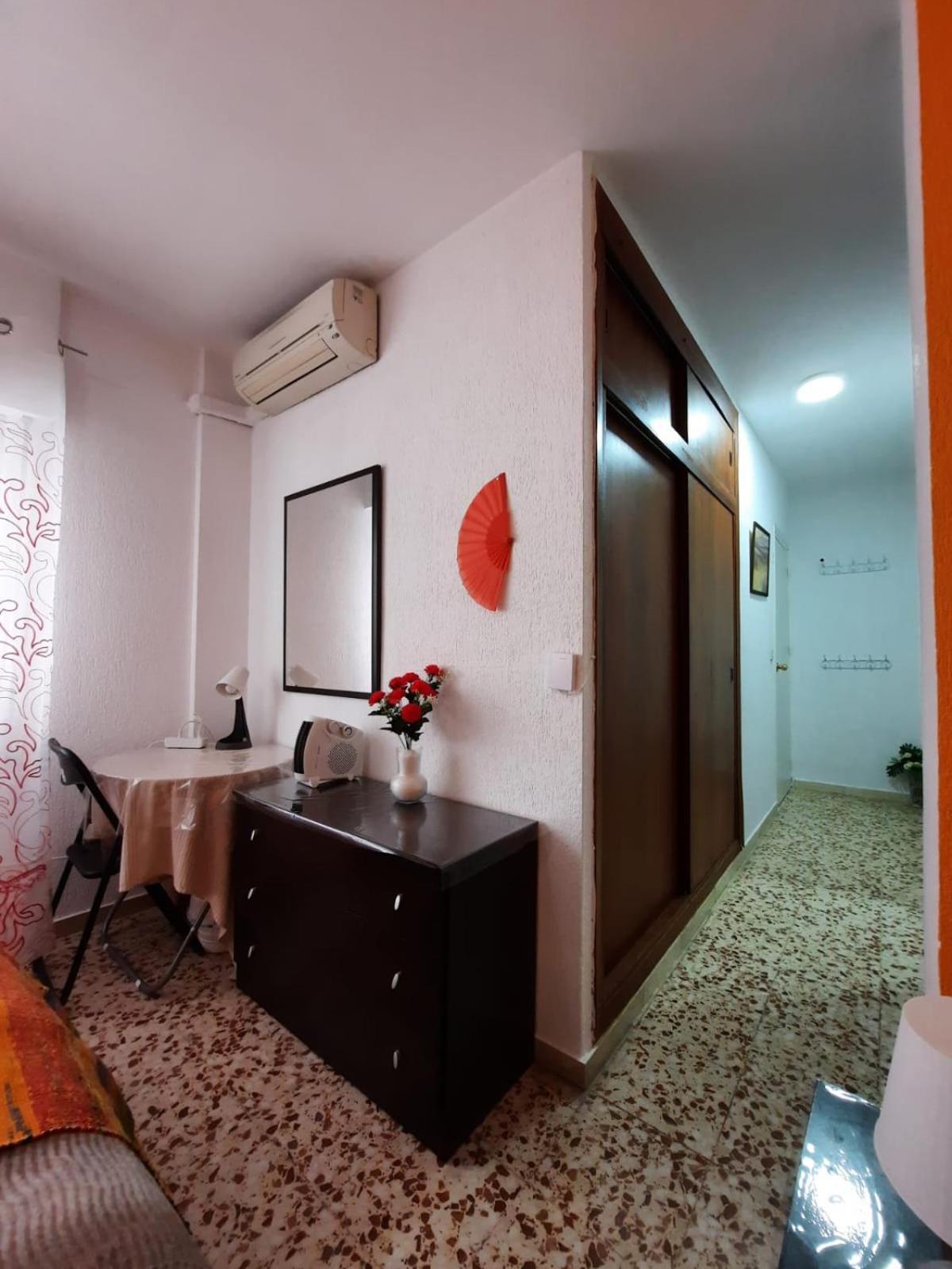 Habitaciones En Mi Piso Del Centro De อูเอลบา ภายนอก รูปภาพ