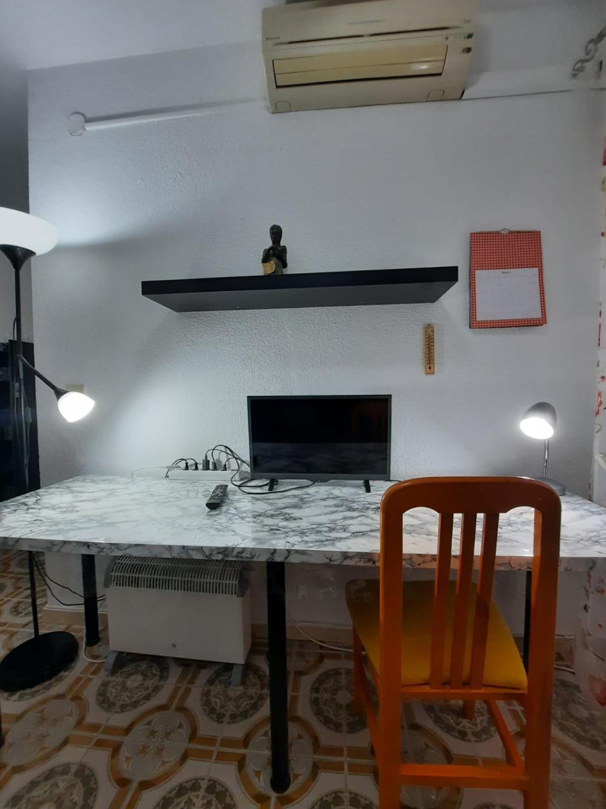 Habitaciones En Mi Piso Del Centro De อูเอลบา ภายนอก รูปภาพ