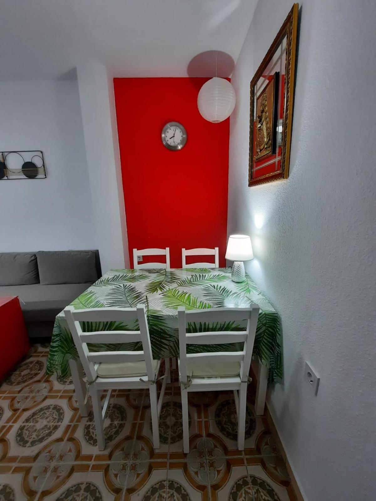 Habitaciones En Mi Piso Del Centro De อูเอลบา ภายนอก รูปภาพ